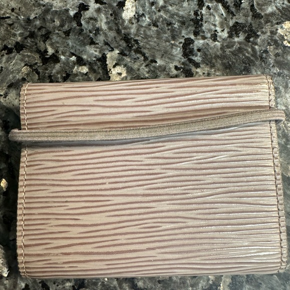 RARE Louis Vuitton Epi Lavender Color Wallet - Picture 9 of 9